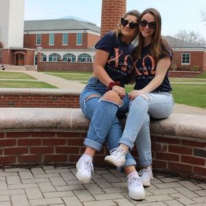 Meet your Posher, Sydney